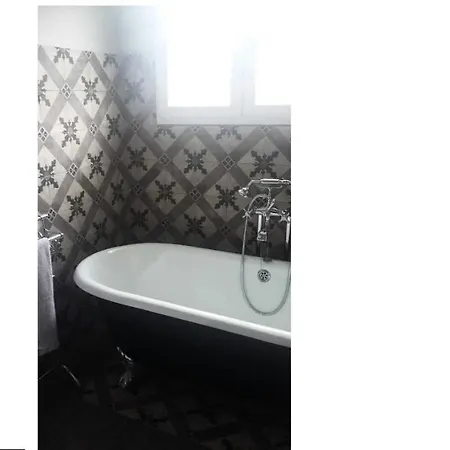 4 Pieces 6 Pers Proche Commerces 76941 فيلة *